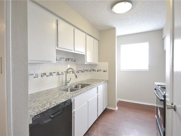 6903 Deatonhill DR 37, Austin TX 78745