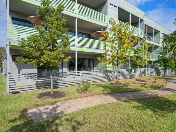 4004 Banister LN 115, Austin TX 78704