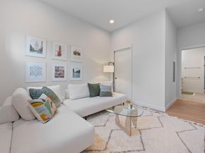 4004 Banister LN 115, Austin TX 78704