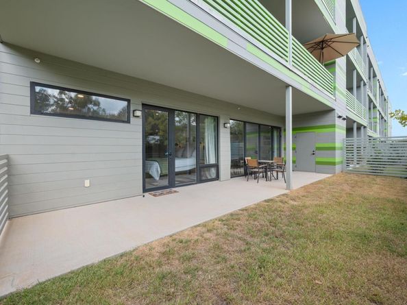 4004 Banister LN 115, Austin TX 78704
