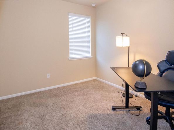 1501 Gropius LN 30B, Pflugerville TX 78660