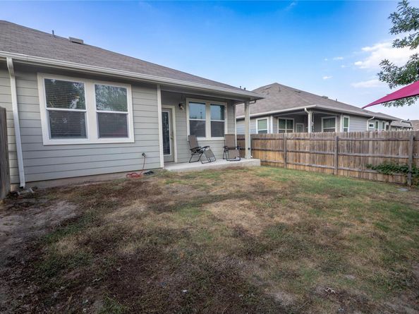 1501 Gropius LN 30B, Pflugerville TX 78660