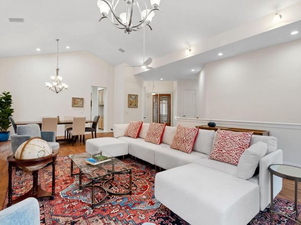2305 Barton Creek BLVD 36, Austin TX 78735