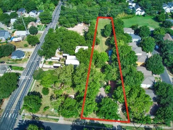 1104 Perry RD, Austin TX 78721