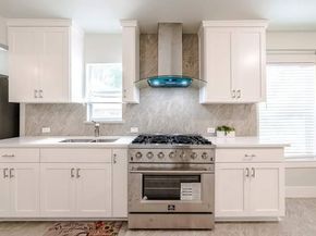 1104 Perry RD, Austin TX 78721