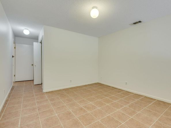9226 Jollyville RD 132, Austin TX 78759