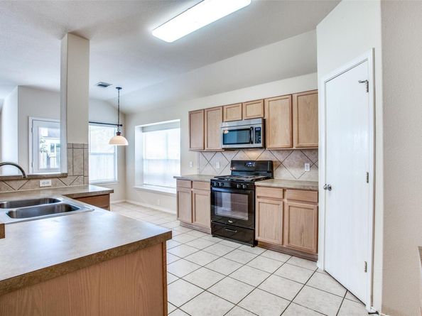 612 Arrowood PL, Round Rock TX 78665