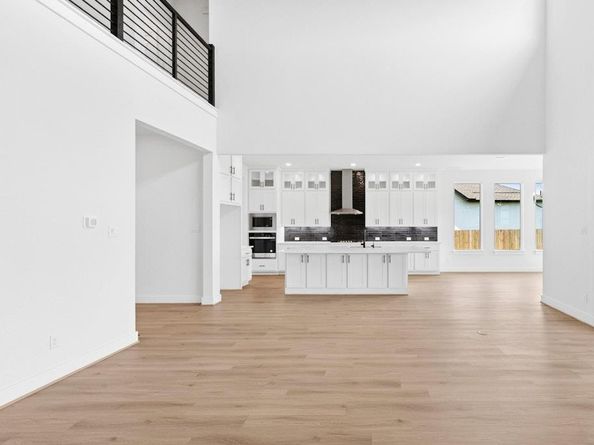 220 Reata Ridge LOOP, Liberty Hill TX 78642