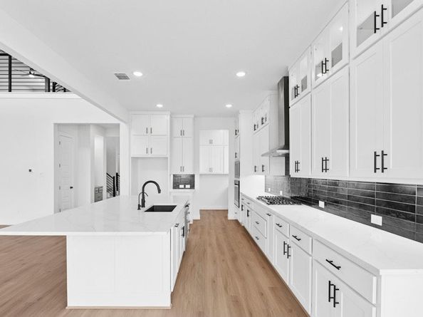 220 Reata Ridge LOOP, Liberty Hill TX 78642