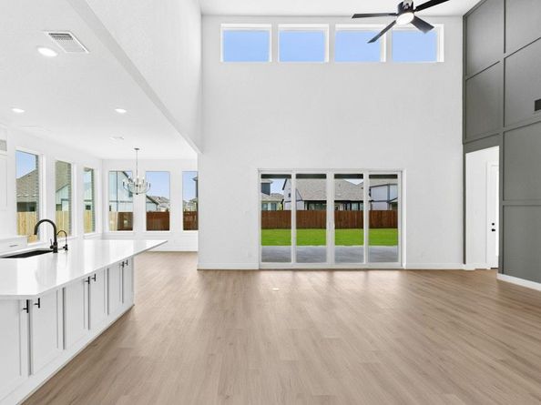 220 Reata Ridge LOOP, Liberty Hill TX 78642