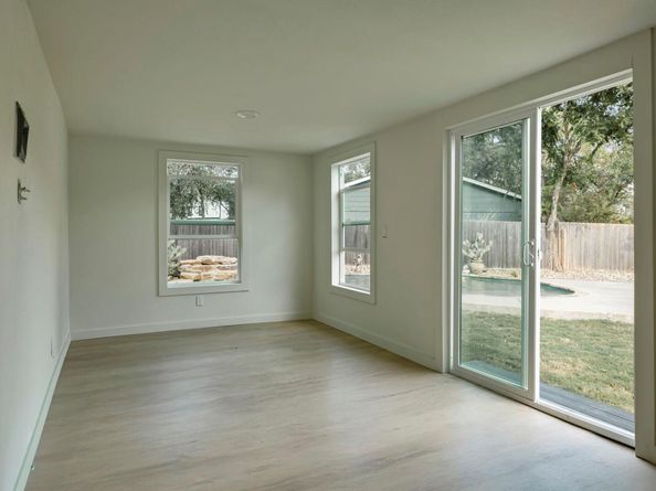 5702 Sutherlin RD, Austin TX 78723