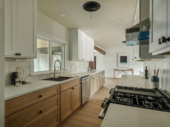 5702 Sutherlin RD, Austin TX 78723