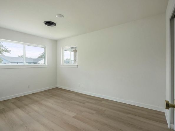 5702 Sutherlin RD, Austin TX 78723