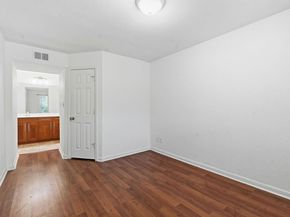 7685 Northcross DR 1121, Austin TX 78757