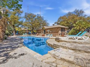 7685 Northcross DR 1121, Austin TX 78757