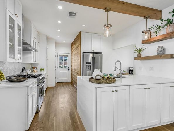 106 E 35th ST, Austin TX 78705