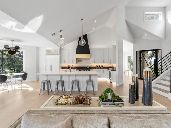701 Furlong DR, Austin TX 78746