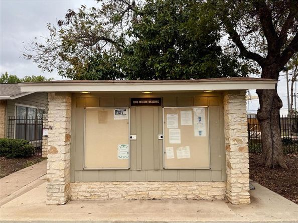 10616 Mellow MDWS 26C, Austin TX 78750