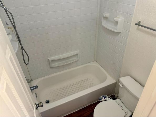 10616 Mellow MDWS 26C, Austin TX 78750