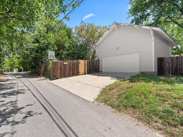 3402 Cedar ST, Austin TX 78705