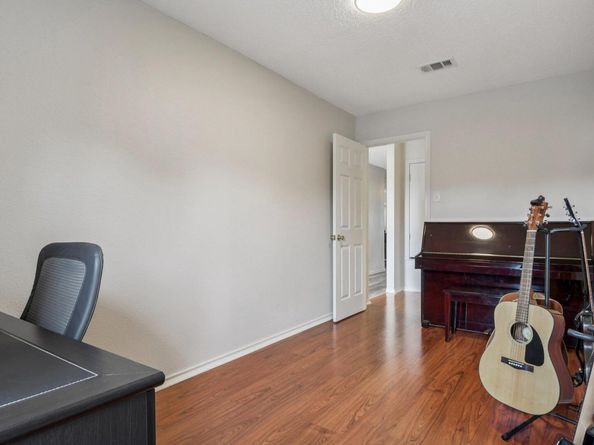2101 Barnett DR, Cedar Park TX 78613