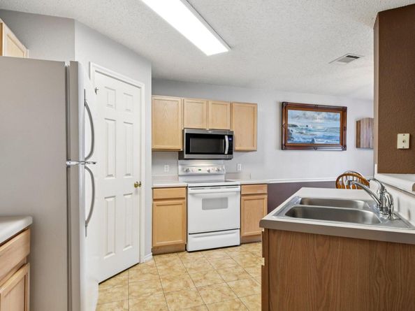 2101 Barnett DR, Cedar Park TX 78613