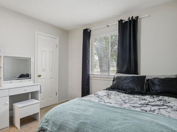 2101 Barnett DR, Cedar Park TX 78613