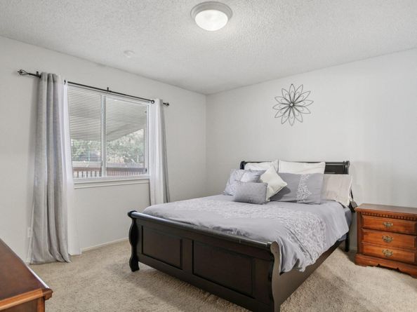 2101 Barnett DR, Cedar Park TX 78613