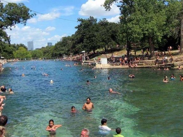2709 E 2nd ST A, Austin TX 78702
