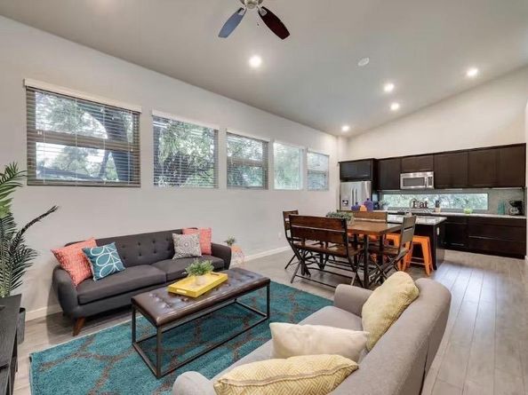 2709 E 2nd ST A, Austin TX 78702