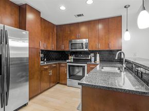360 Nueces ST 1105, Austin TX 78701