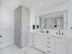 301 West Ave 2201, Austin TX 78701