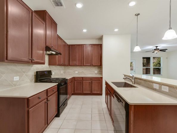 1501 Uhland DR, Leander TX 78641