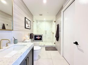 70 Rainey ST 2203, Austin TX 78701
