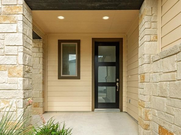 13513 Feldspar DR, Austin TX 78729