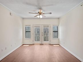 2502 Leon ST 417, Austin TX 78705