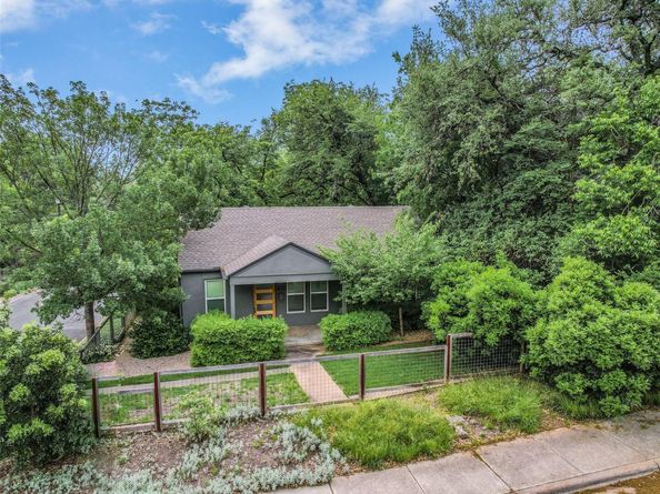 701 Bouldin Ave, Austin TX 78704