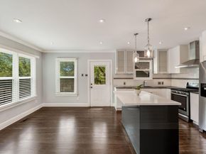 701 Bouldin Ave, Austin TX 78704
