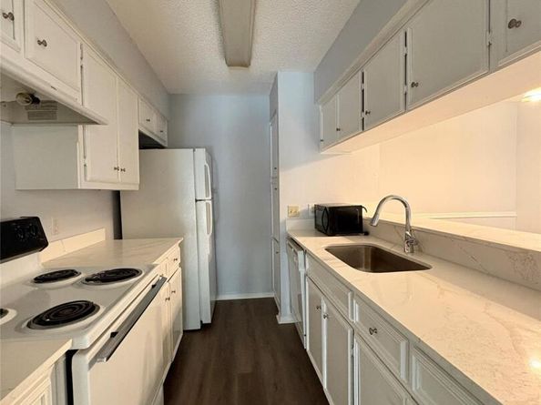 10616 Mellow Meadows DR 35C, Austin TX 78750