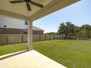 176 Alicante LN, Liberty Hill TX 78642