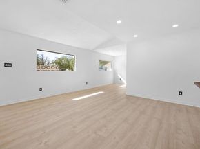 5261 Meadow Creek DR, Austin TX 78745