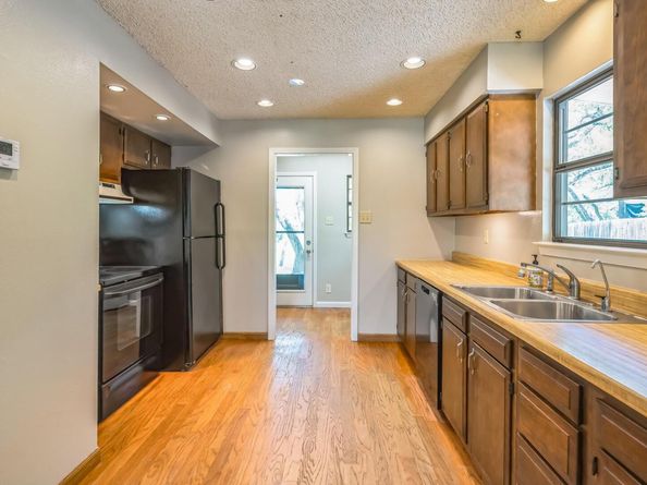 8902 Butler CIR, Austin TX 78737