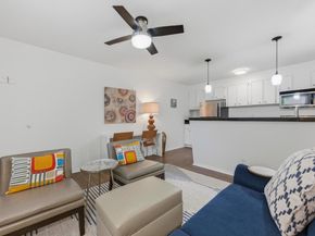 304 E 33rd ST 11, Austin TX 78705