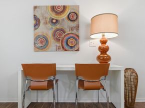 304 E 33rd ST 11, Austin TX 78705