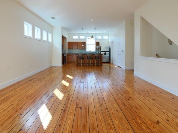 1205 Kinney Ave J, Austin TX 78704