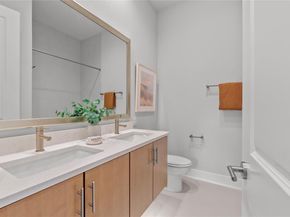 2707 Dulce LN 14, Austin TX 78704