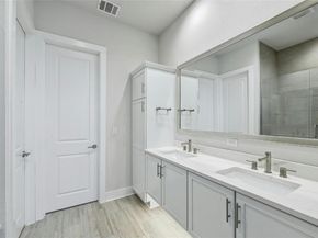 2707 Dulce LN 14, Austin TX 78704