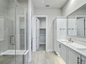 2707 Dulce LN 14, Austin TX 78704