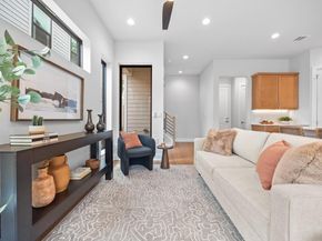 2707 Dulce LN 14, Austin TX 78704