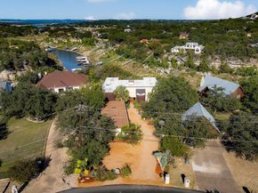 22124 Briarcliff DR, Spicewood TX 78669